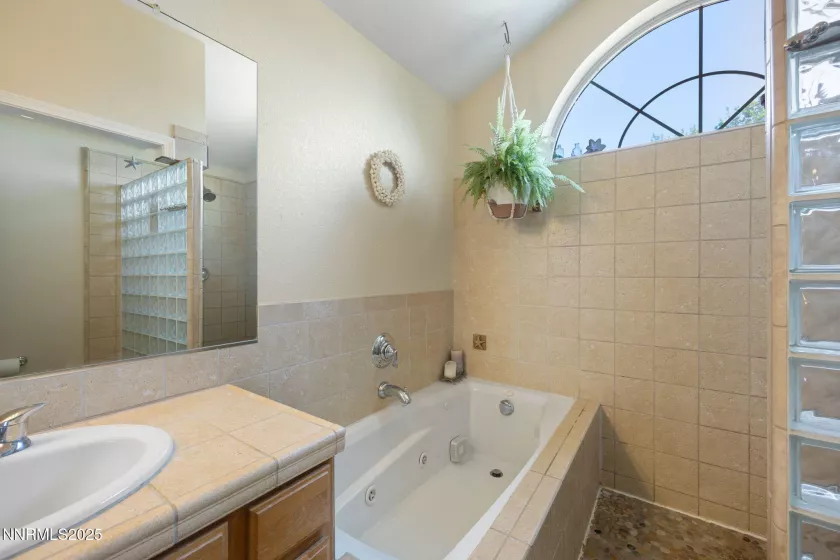 6207 Sunrise Meadows, Reno, Nevada 89519, 4 Bedrooms Bedrooms, ,3 BathroomsBathrooms,Residential,Residential,Sunrise Meadows,250054697
