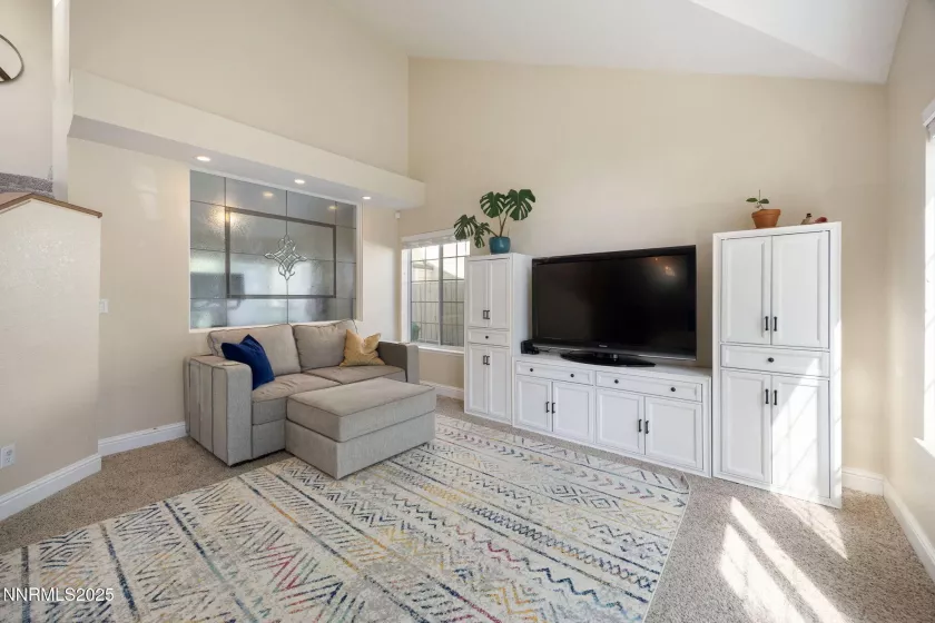 6207 Sunrise Meadows, Reno, Nevada 89519, 4 Bedrooms Bedrooms, ,3 BathroomsBathrooms,Residential,Residential,Sunrise Meadows,250054697