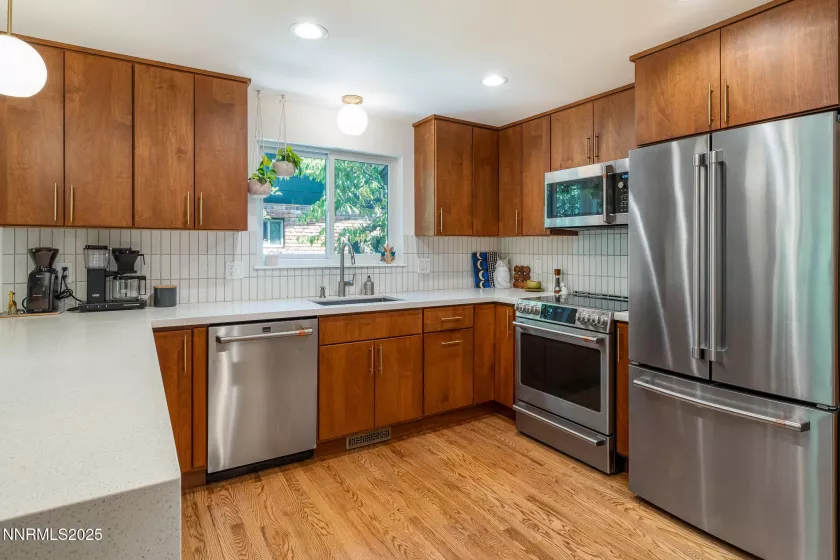 615 Shamrock, Reno, Nevada 89509, 3 Bedrooms Bedrooms, ,3 BathroomsBathrooms,Residential,Residential,Shamrock,250054700
