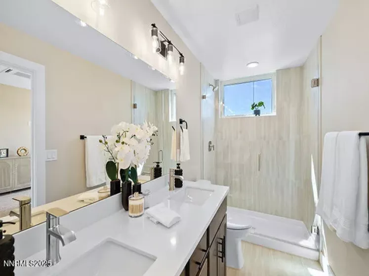 3830 Lakeside, Reno, Nevada 89509, 3 Bedrooms Bedrooms, ,4 BathroomsBathrooms,Residential,Residential,Lakeside,250054701