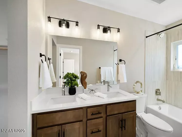 3830 Lakeside, Reno, Nevada 89509, 3 Bedrooms Bedrooms, ,4 BathroomsBathrooms,Residential,Residential,Lakeside,250054701