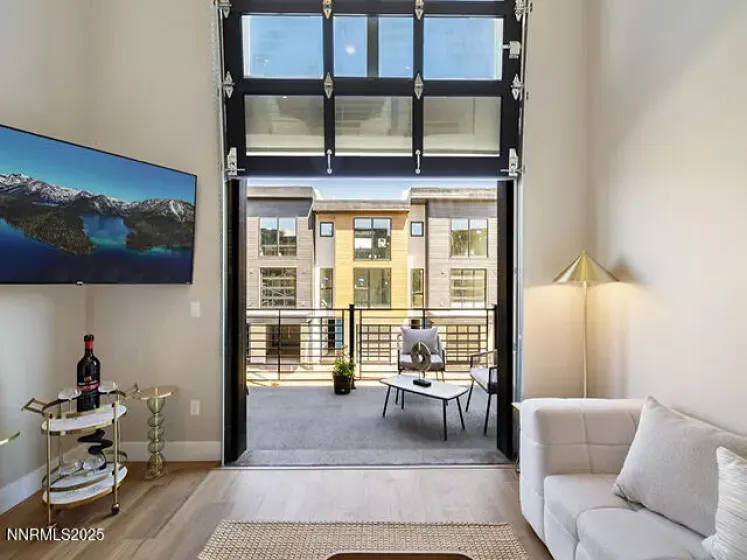 3830 Lakeside, Reno, Nevada 89509, 3 Bedrooms Bedrooms, ,4 BathroomsBathrooms,Residential,Residential,Lakeside,250054701