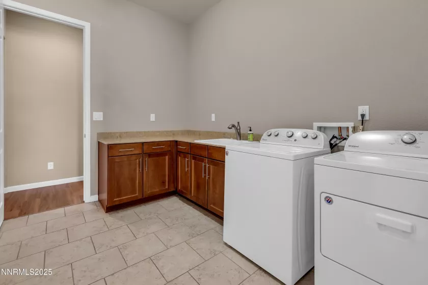 260 Horizon Ridge, Sparks, Nevada 89441, 3 Bedrooms Bedrooms, ,3 BathroomsBathrooms,Residential,Residential,Horizon Ridge,250054703