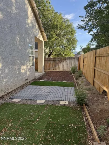 2750 Carriage Crest, Carson City, Nevada 89706, 3 Bedrooms Bedrooms, ,2 BathroomsBathrooms,Residential,Residential,Carriage Crest,250054707