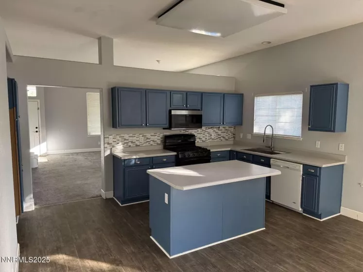 2750 Carriage Crest, Carson City, Nevada 89706, 3 Bedrooms Bedrooms, ,2 BathroomsBathrooms,Residential,Residential,Carriage Crest,250054707