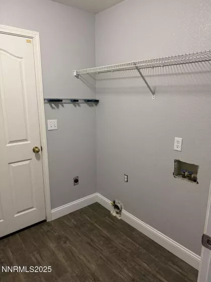 2750 Carriage Crest, Carson City, Nevada 89706, 3 Bedrooms Bedrooms, ,2 BathroomsBathrooms,Residential,Residential,Carriage Crest,250054707