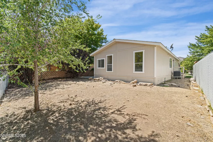 303 Rue De La Fauve, Sparks, Nevada 89434, 3 Bedrooms Bedrooms, ,2 BathroomsBathrooms,Residential,Residential,Rue De La Fauve,250054708