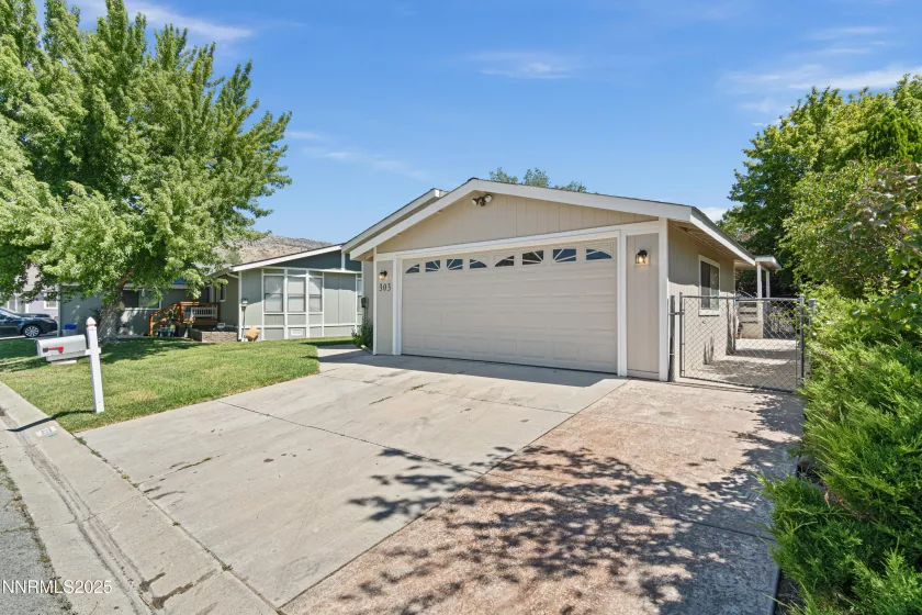 303 Rue De La Fauve, Sparks, Nevada 89434, 3 Bedrooms Bedrooms, ,2 BathroomsBathrooms,Residential,Residential,Rue De La Fauve,250054708