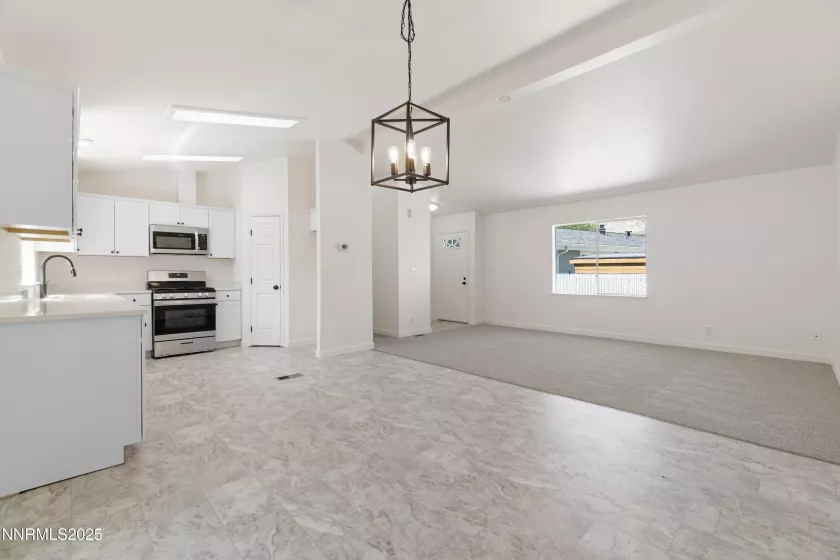 303 Rue De La Fauve, Sparks, Nevada 89434, 3 Bedrooms Bedrooms, ,2 BathroomsBathrooms,Residential,Residential,Rue De La Fauve,250054708