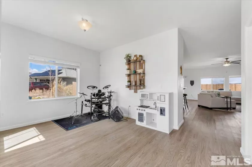 2212 Windrow, Fernley, Nevada 89408, 3 Bedrooms Bedrooms, ,2 BathroomsBathrooms,Residential,Residential,Windrow,250004992