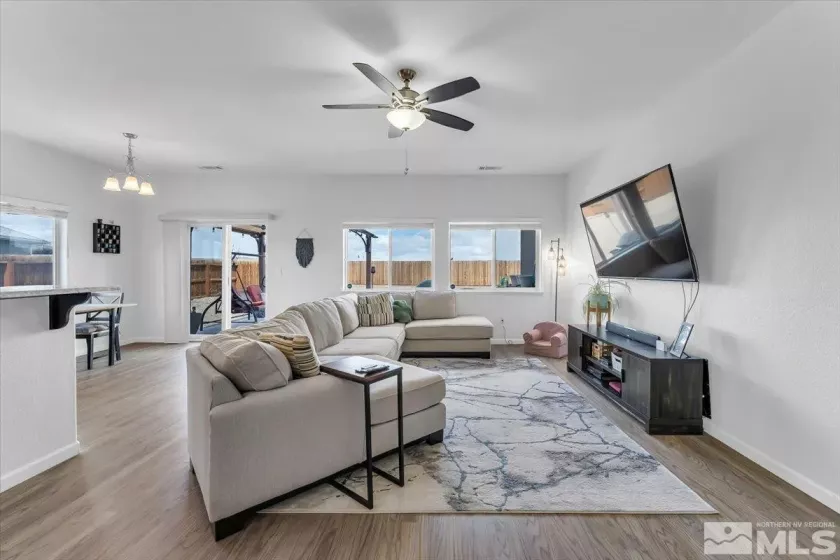 2212 Windrow, Fernley, Nevada 89408, 3 Bedrooms Bedrooms, ,2 BathroomsBathrooms,Residential,Residential,Windrow,250004992