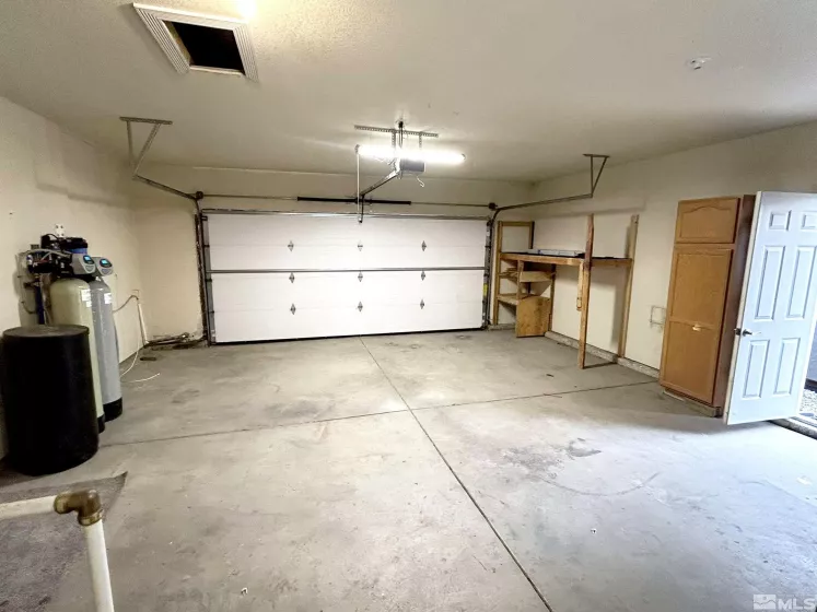21410 Sazarac, Reno, Nevada 89521, 4 Bedrooms Bedrooms, ,3 BathroomsBathrooms,Residential,Residential,Sazarac,250003951