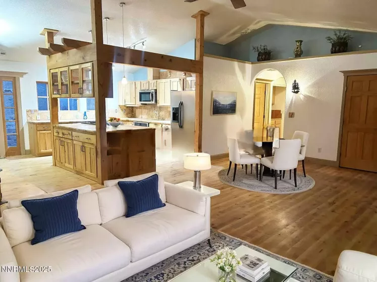 21410 Sazarac, Reno, Nevada 89521, 4 Bedrooms Bedrooms, ,3 BathroomsBathrooms,Residential,Residential,Sazarac,250003951