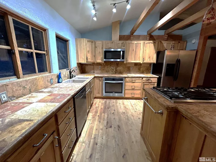 21410 Sazarac, Reno, Nevada 89521, 4 Bedrooms Bedrooms, ,3 BathroomsBathrooms,Residential,Residential,Sazarac,250003951