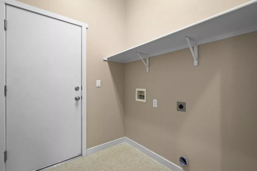 1196 Turnberry, Sparks, Nevada 89436, 3 Bedrooms Bedrooms, ,2 BathroomsBathrooms,Residential,Residential,Turnberry,250050008