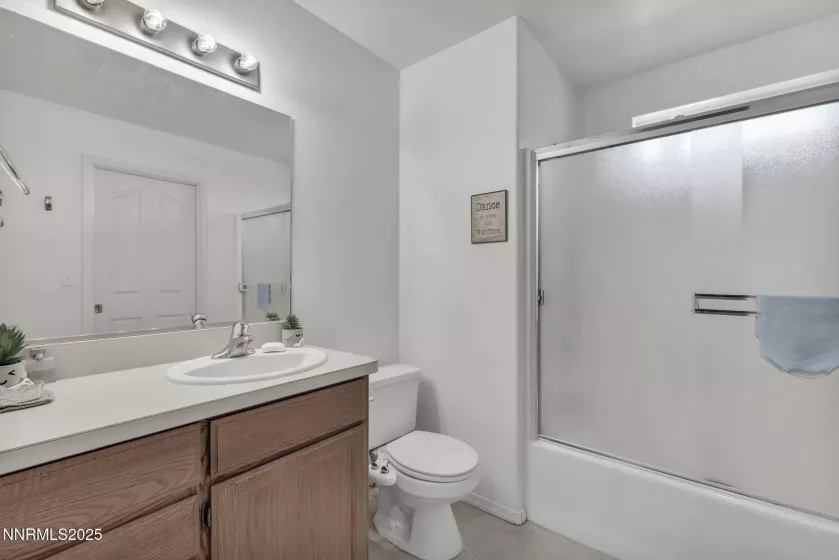 983 Woodhaven, Fallon, Nevada 89406, 3 Bedrooms Bedrooms, ,2 BathroomsBathrooms,Residential,Residential,Woodhaven,250053526