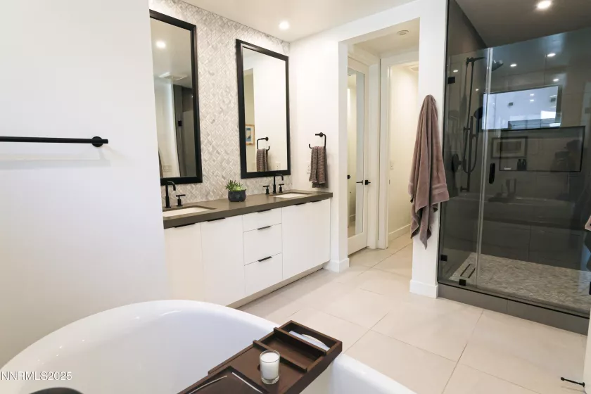 16 Persano, Reno, Nevada 89511, 2 Bedrooms Bedrooms, ,3 BathroomsBathrooms,Residential,Residential,Persano,250054712