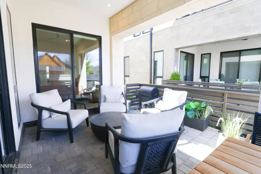 16 Persano, Reno, Nevada 89511, 2 Bedrooms Bedrooms, ,3 BathroomsBathrooms,Residential,Residential,Persano,250054712