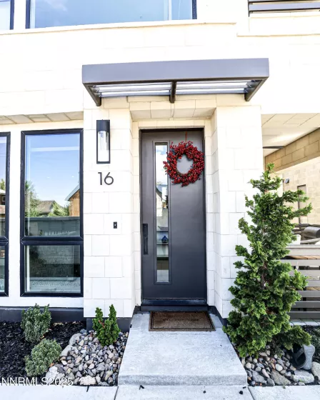 16 Persano, Reno, Nevada 89511, 2 Bedrooms Bedrooms, ,3 BathroomsBathrooms,Residential,Residential,Persano,250054712