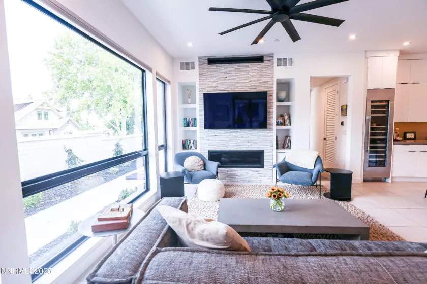 16 Persano, Reno, Nevada 89511, 2 Bedrooms Bedrooms, ,3 BathroomsBathrooms,Residential,Residential,Persano,250054712