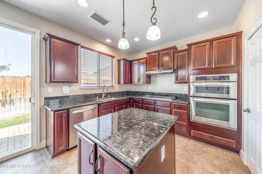 1935 Glacier Meadow, Reno, Nevada 89521, 3 Bedrooms Bedrooms, ,3 BathroomsBathrooms,Residential,Residential,Glacier Meadow,250003029