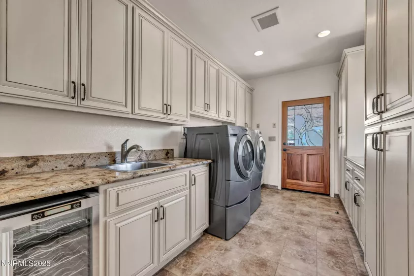 7415 Native Dancer, Reno, Nevada 89502, 3 Bedrooms Bedrooms, ,3 BathroomsBathrooms,Residential,Residential,Native Dancer,250054716