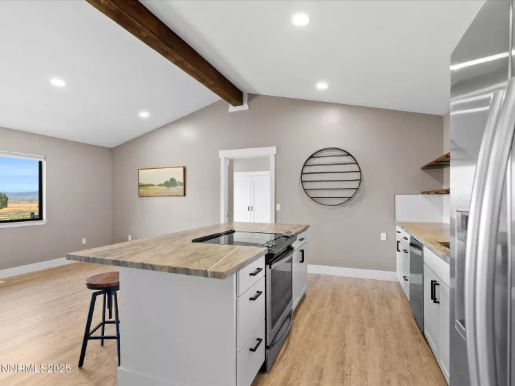 228 Beverly, Gardnerville, Nevada 89460, 3 Bedrooms Bedrooms, ,2 BathroomsBathrooms,Residential,Residential,Beverly,250054718