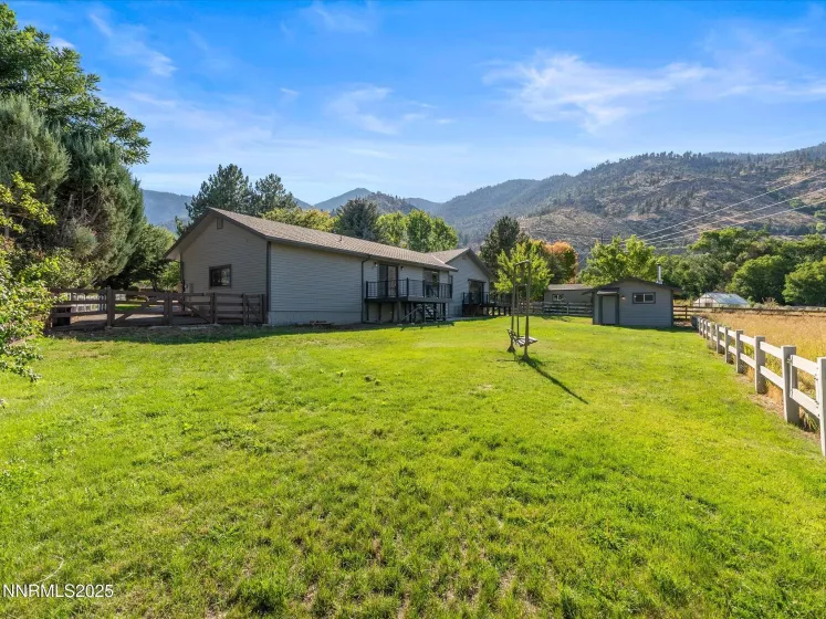 228 Beverly, Gardnerville, Nevada 89460, 3 Bedrooms Bedrooms, ,2 BathroomsBathrooms,Residential,Residential,Beverly,250054718