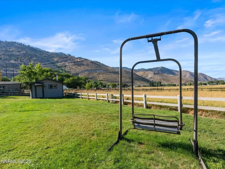 228 Beverly, Gardnerville, Nevada 89460, 3 Bedrooms Bedrooms, ,2 BathroomsBathrooms,Residential,Residential,Beverly,250054718