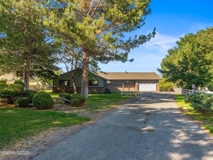 228 Beverly, Gardnerville, Nevada 89460, 3 Bedrooms Bedrooms, ,2 BathroomsBathrooms,Residential,Residential,Beverly,250054718
