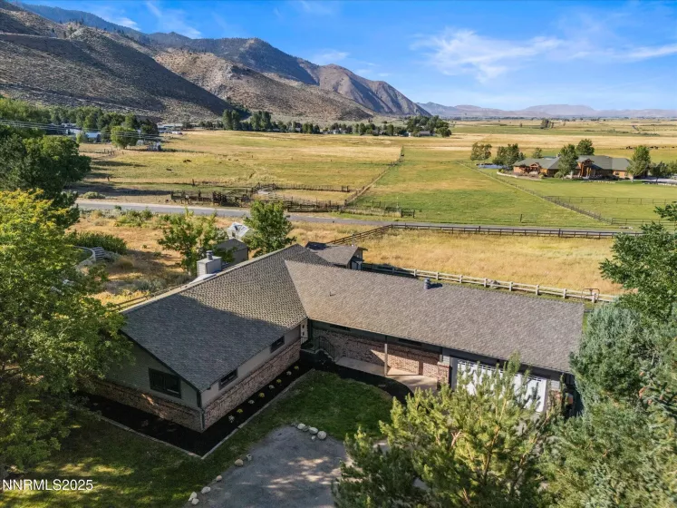 228 Beverly, Gardnerville, Nevada 89460, 3 Bedrooms Bedrooms, ,2 BathroomsBathrooms,Residential,Residential,Beverly,250054718