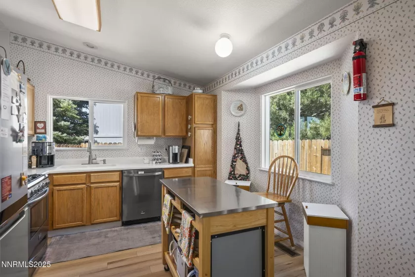 8480 Corrigan, Reno, Nevada 89506, 3 Bedrooms Bedrooms, ,2 BathroomsBathrooms,Residential,Residential,Corrigan,250054720