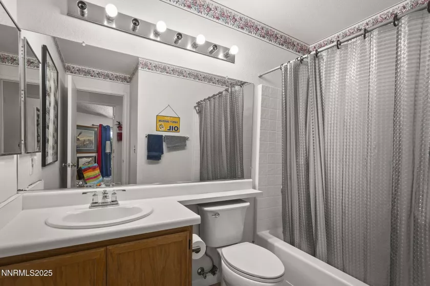 8480 Corrigan, Reno, Nevada 89506, 3 Bedrooms Bedrooms, ,2 BathroomsBathrooms,Residential,Residential,Corrigan,250054720