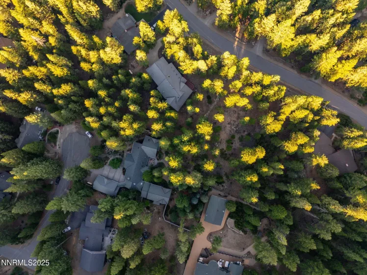 4 Yana, Graeagle, California 96103, 5 Bedrooms Bedrooms, ,4 BathroomsBathrooms,Residential,Residential,Yana,250054722