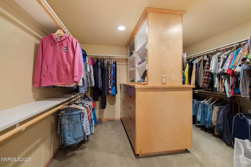 4 Yana, Graeagle, California 96103, 5 Bedrooms Bedrooms, ,4 BathroomsBathrooms,Residential,Residential,Yana,250054722