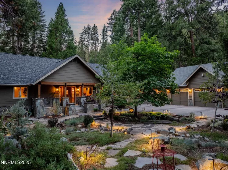 4 Yana, Graeagle, California 96103, 5 Bedrooms Bedrooms, ,4 BathroomsBathrooms,Residential,Residential,Yana,250054722