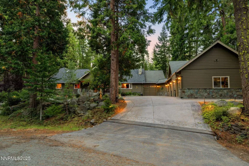 4 Yana, Graeagle, California 96103, 5 Bedrooms Bedrooms, ,4 BathroomsBathrooms,Residential,Residential,Yana,250054722