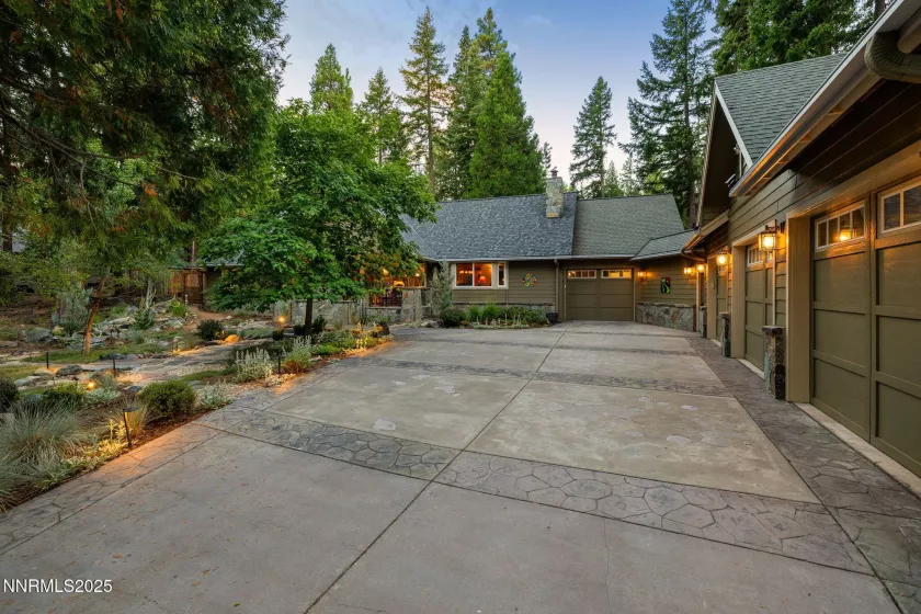 4 Yana, Graeagle, California 96103, 5 Bedrooms Bedrooms, ,4 BathroomsBathrooms,Residential,Residential,Yana,250054722