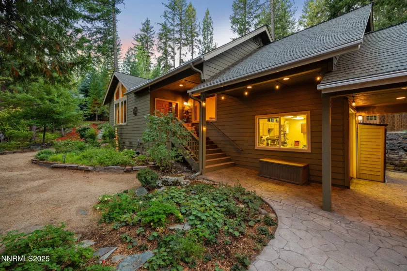 4 Yana, Graeagle, California 96103, 5 Bedrooms Bedrooms, ,4 BathroomsBathrooms,Residential,Residential,Yana,250054722