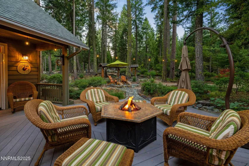 4 Yana, Graeagle, California 96103, 5 Bedrooms Bedrooms, ,4 BathroomsBathrooms,Residential,Residential,Yana,250054722