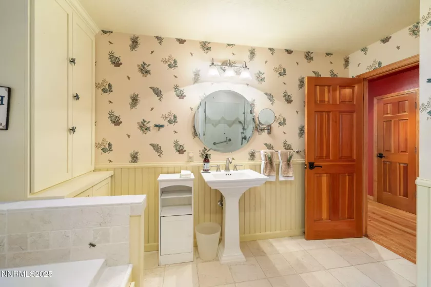 4 Yana, Graeagle, California 96103, 5 Bedrooms Bedrooms, ,4 BathroomsBathrooms,Residential,Residential,Yana,250054722