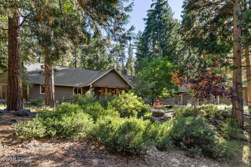 4 Yana, Graeagle, California 96103, 5 Bedrooms Bedrooms, ,4 BathroomsBathrooms,Residential,Residential,Yana,250054722