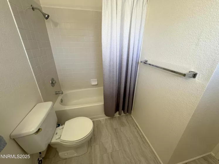 3865 Fulmar, Reno, Nevada 89508, 3 Bedrooms Bedrooms, ,2 BathroomsBathrooms,Residential,Residential,Fulmar,250054723