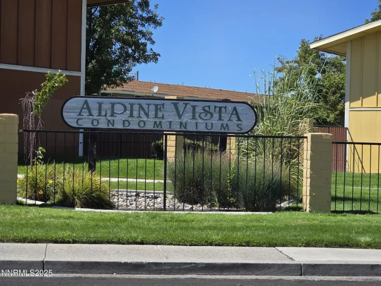 861 Nutmeg, Reno, Nevada 89502, 2 Bedrooms Bedrooms, ,2 BathroomsBathrooms,Residential,Residential,Nutmeg,250054724