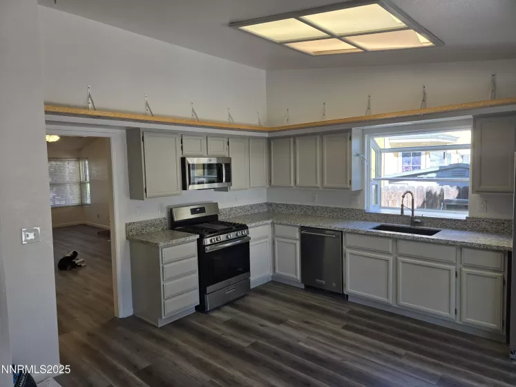 1758 Woodhaven, Sparks, Nevada 89434, 3 Bedrooms Bedrooms, ,2 BathroomsBathrooms,Residential,Residential,Woodhaven,250054726