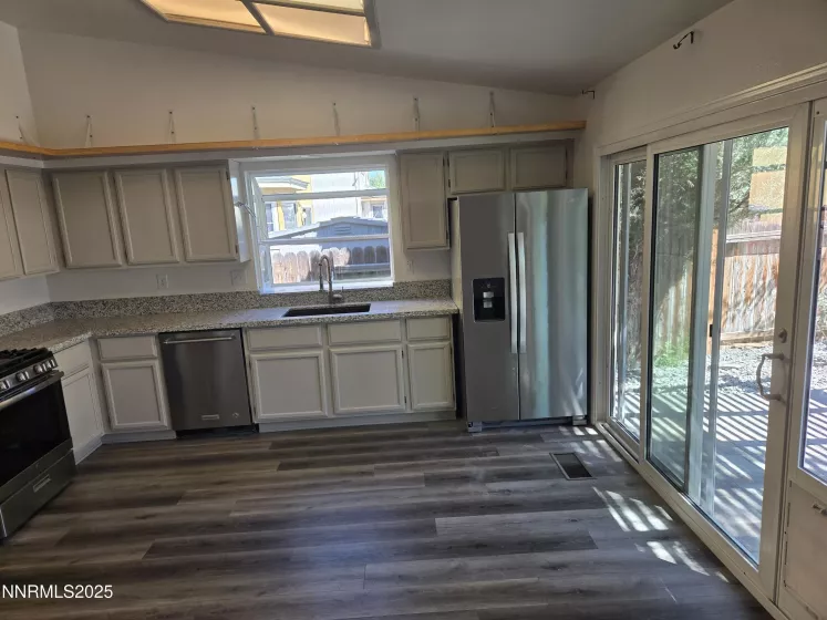 1758 Woodhaven, Sparks, Nevada 89434, 3 Bedrooms Bedrooms, ,2 BathroomsBathrooms,Residential,Residential,Woodhaven,250054726