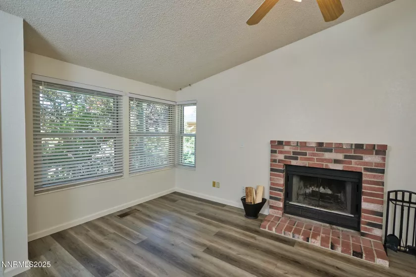1758 Woodhaven, Sparks, Nevada 89434, 3 Bedrooms Bedrooms, ,2 BathroomsBathrooms,Residential,Residential,Woodhaven,250054726