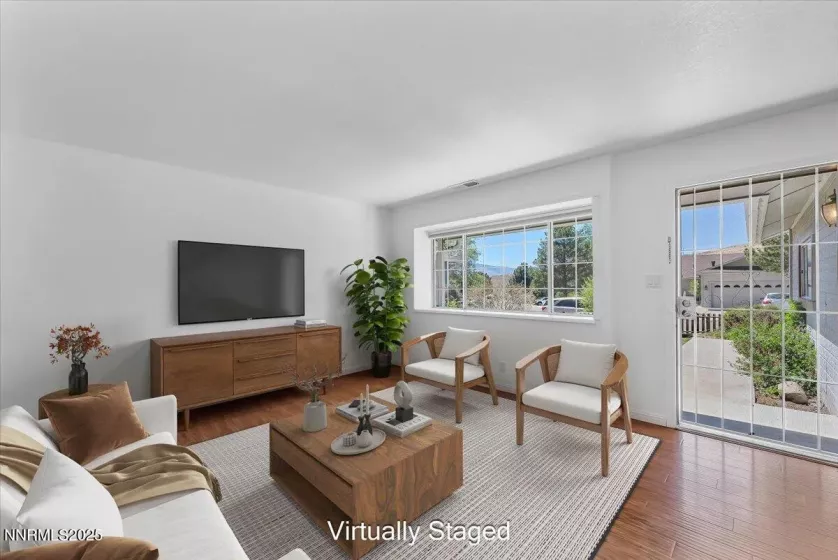 531 Tarn, Reno, Nevada 89503, 3 Bedrooms Bedrooms, ,3 BathroomsBathrooms,Residential,Residential,Tarn,250054733