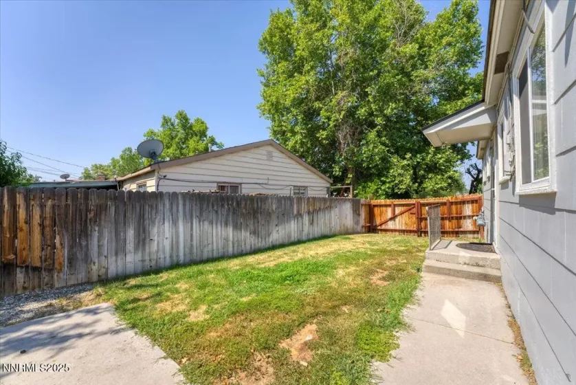 389 Galleron, Sparks, Nevada 89431, 3 Bedrooms Bedrooms, ,1 BathroomBathrooms,Residential,Residential,Galleron,250054734