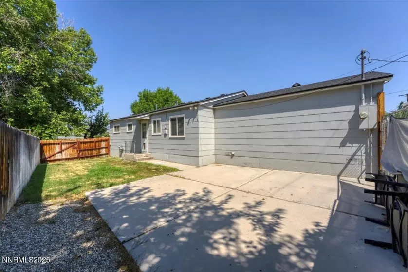 389 Galleron, Sparks, Nevada 89431, 3 Bedrooms Bedrooms, ,1 BathroomBathrooms,Residential,Residential,Galleron,250054734